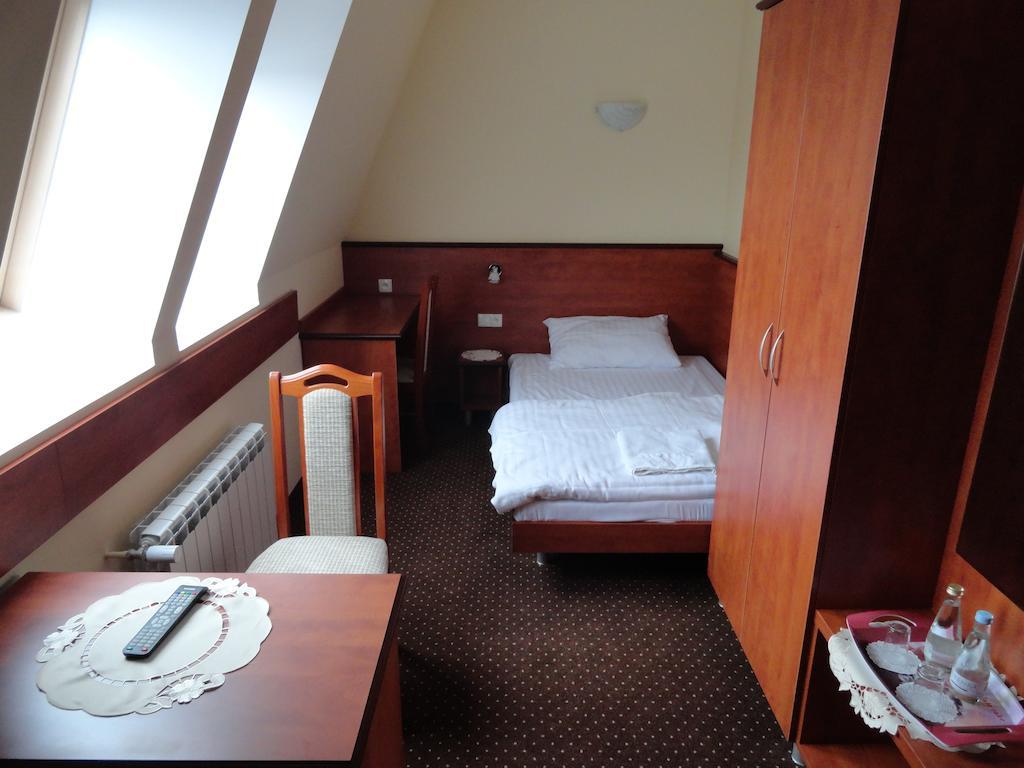 Hotel Wielkopolanka Środa Wielkopolska Cameră foto
